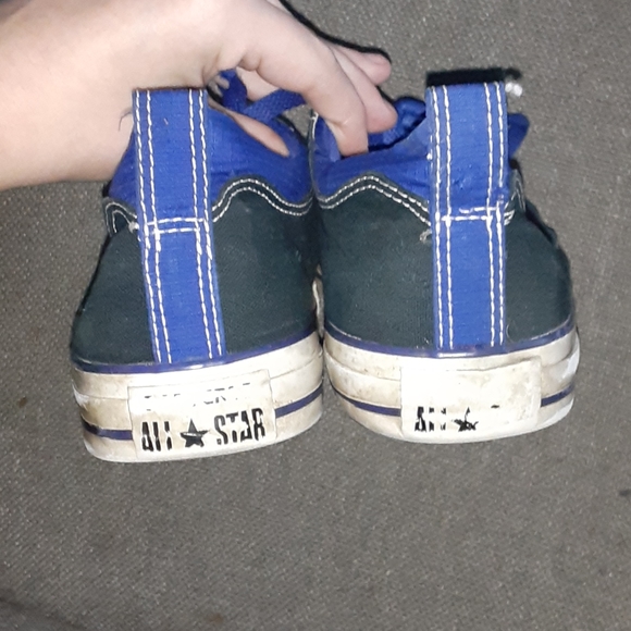 Black and blue converse - Picture 3 of 4